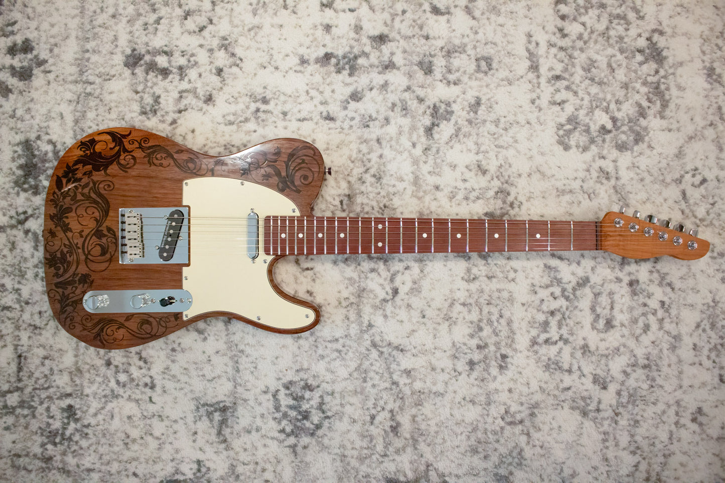 T-Style Walnut Floral w/case